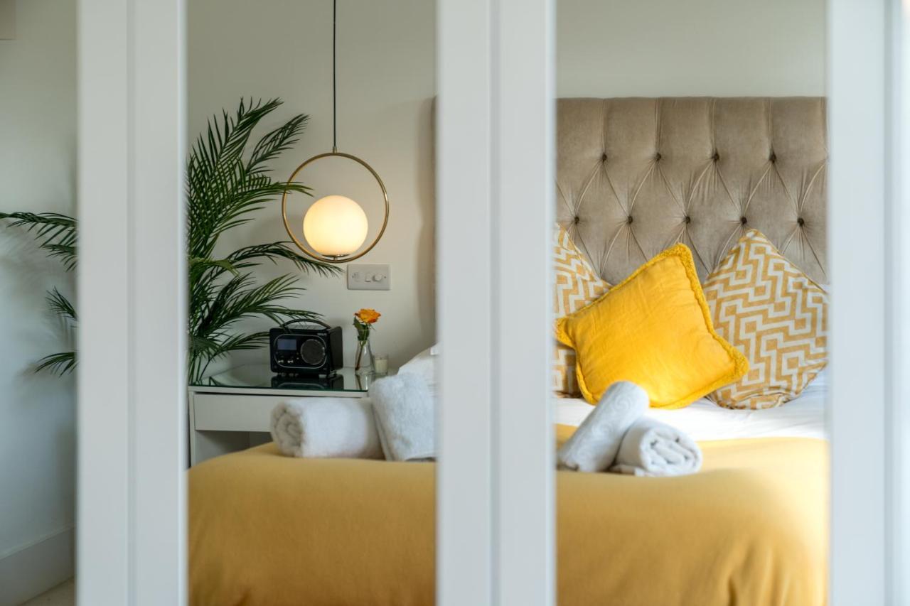 Captivating Apartment In Shepherds Bush Londra Dış mekan fotoğraf