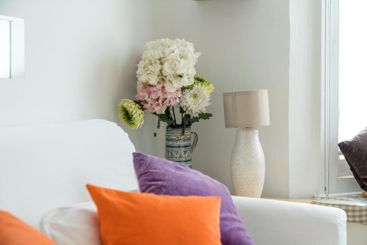 Captivating Apartment In Shepherds Bush Londra Dış mekan fotoğraf